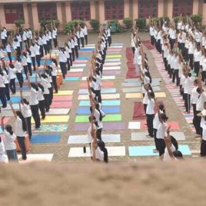 International-Yoga-3