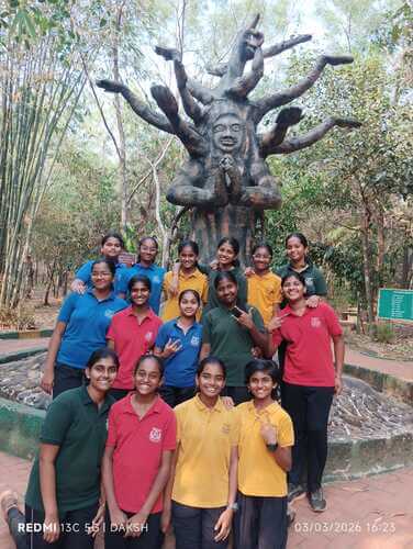 Visit to Saalumarada Thimmakka Park 